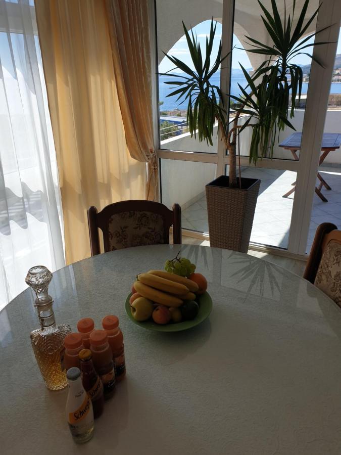 Apartmani Mlikotic Dugi Rat Exteriör bild