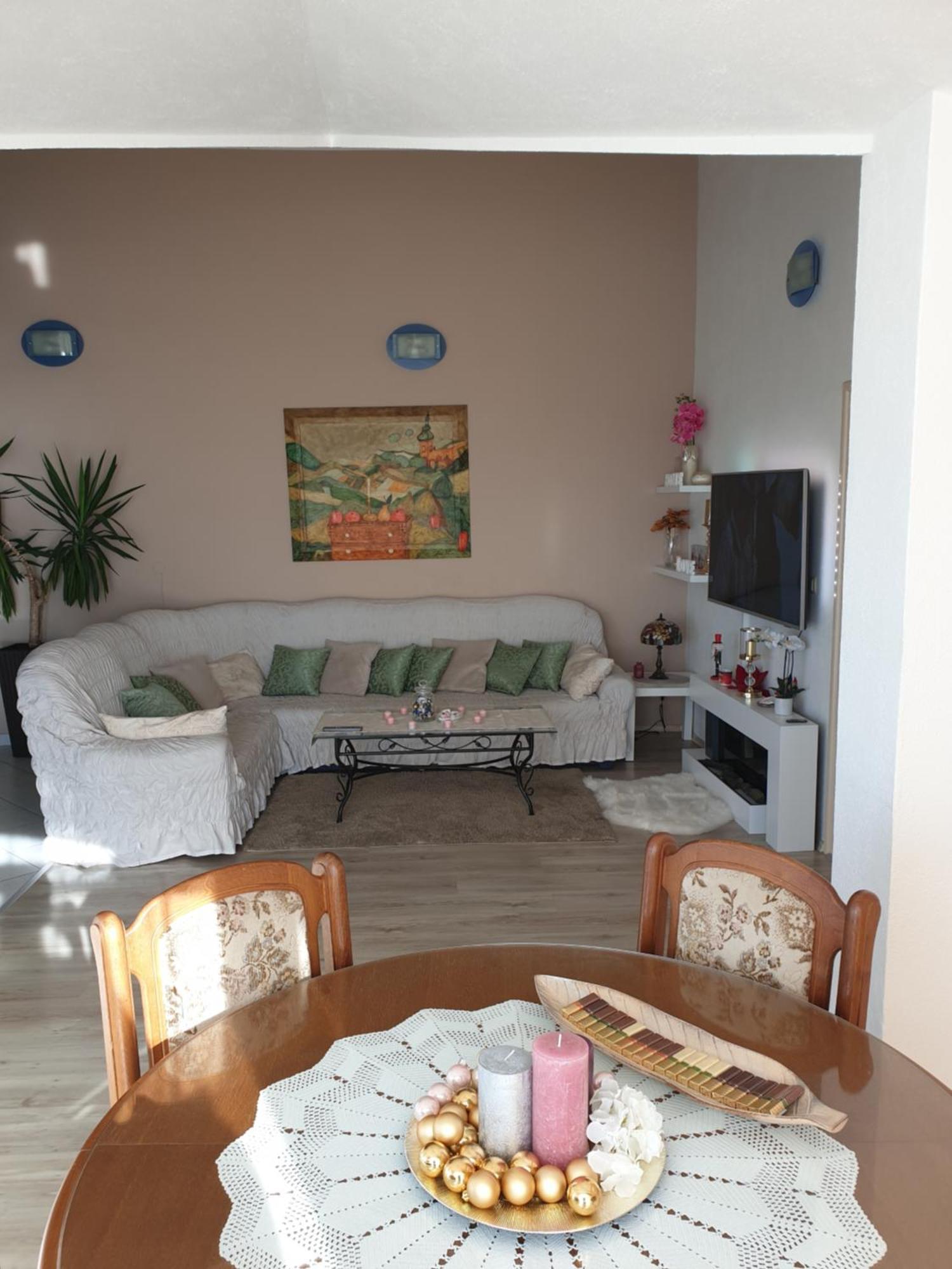 Apartmani Mlikotic Dugi Rat Rum bild